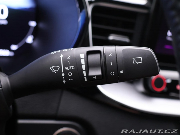 Kia Ceed 1,5 T-GDi CZ Automat Virt 2022