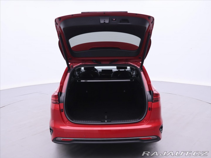 Kia Ceed 1,5 T-GDi CZ Automat Virt 2022