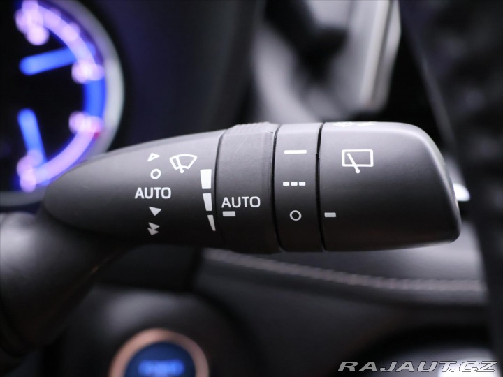 Toyota RAV4 2,5 131kW Hybrid Navigace 2020