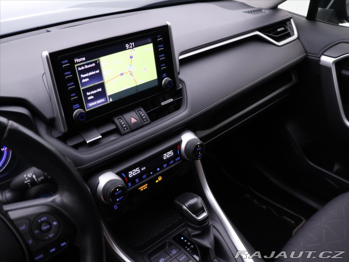 Toyota RAV4 2,5 131kW Hybrid Navigace 2020