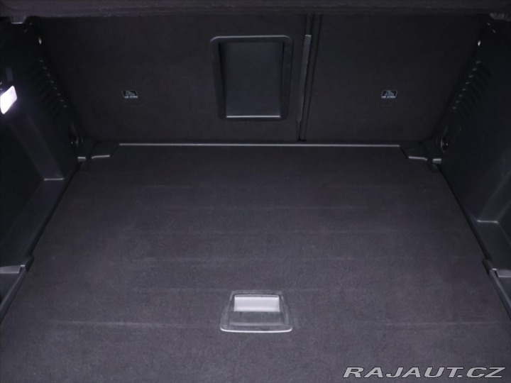 Peugeot 3008 1,6 PT 121kW Automat Allu 2017