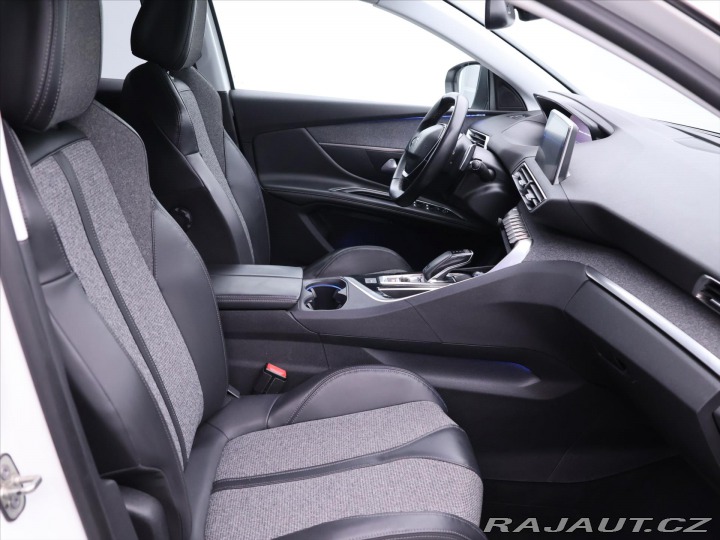 Peugeot 3008 1,6 PT 121kW Automat Allu 2017
