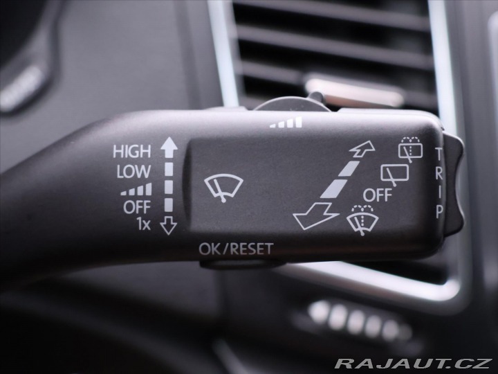 Volkswagen Sharan 1,4 TSI 110kW 7-Míst 1.Ma 2011