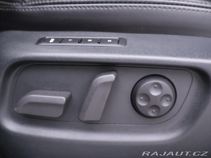 Škoda Octavia 2,0 103kW L&K Kůže Na 2010