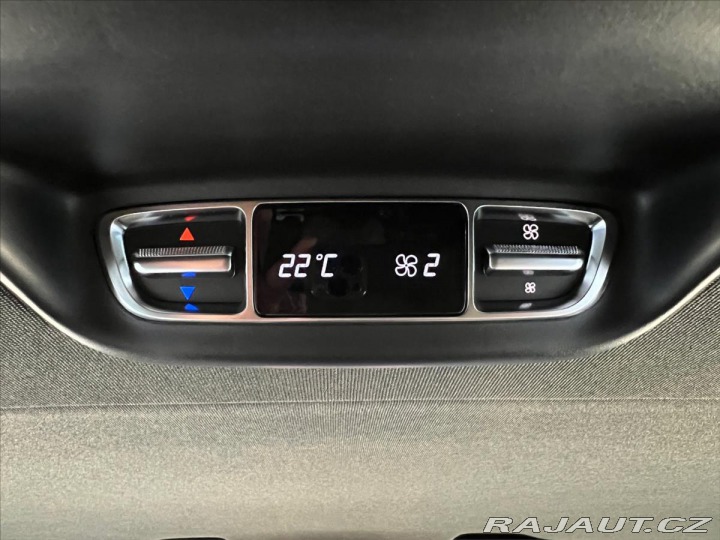 Mercedes-Benz V 300d 4M AMG L EXCLUSIVE, 2025