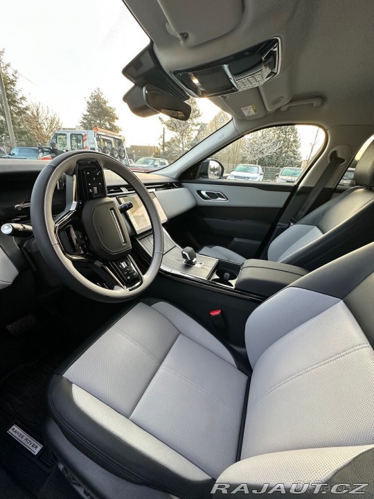 Land Rover Range Rover Velar S D200 AT MY 25.5 2024