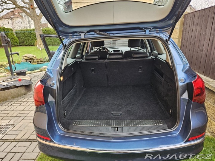 Opel Astra 1,6 CDTi + tažné zaříze 1800
