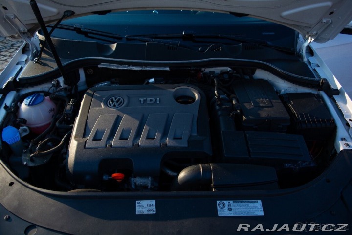 Volkswagen Passat 2,0 B7 Comfort Line 201 2011