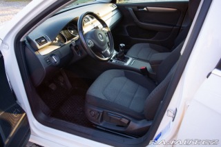 Volkswagen Passat 2,0 B7 Comfort Line 201 2011