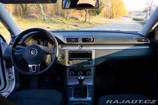 Volkswagen Passat 2,0 B7 Comfort Line 201 2011
