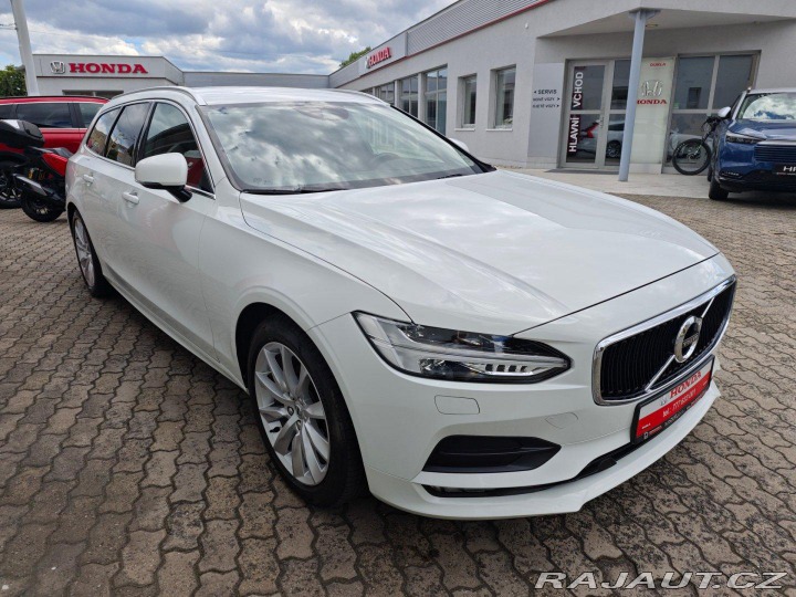 Volvo V90 2.0 D4 FWD Momentum 140kW 2019