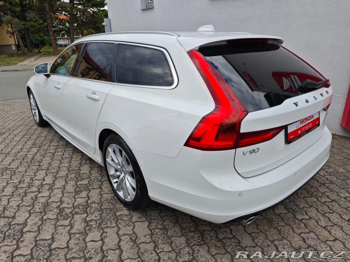Volvo V90 2.0 D4 FWD Momentum 140kW 2019