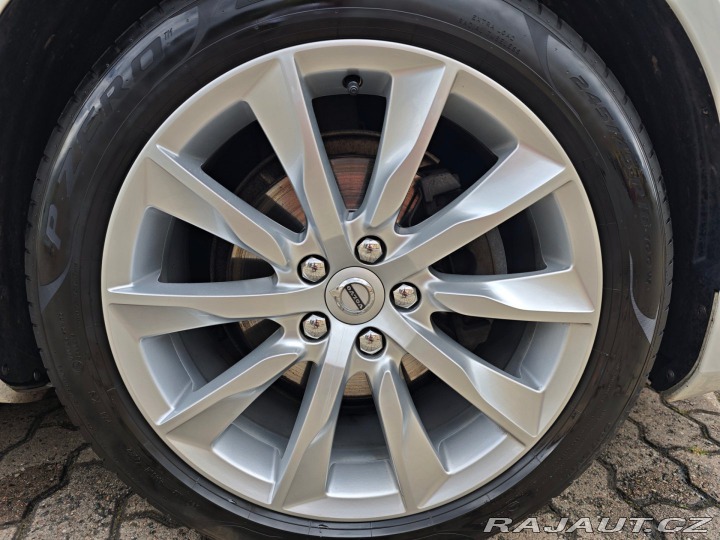 Volvo V90 2.0 D4 FWD Momentum 140kW 2019