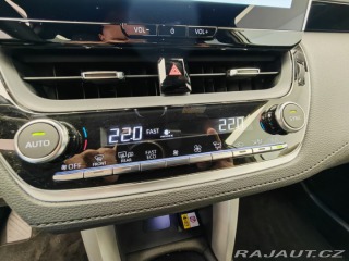 Toyota Corolla Cross 2,0 Hybrid e-CVT Executiv 2024