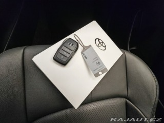 Toyota Corolla Cross 2,0 Hybrid e-CVT Executiv 2024