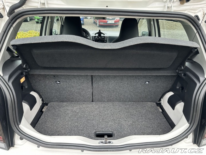 Volkswagen up! 1,0MPI 44kW MOVE SERVISKA 2019