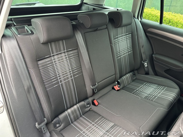 Volkswagen Golf 1,4TSI 92kW DSG LOUNGE SE 2015