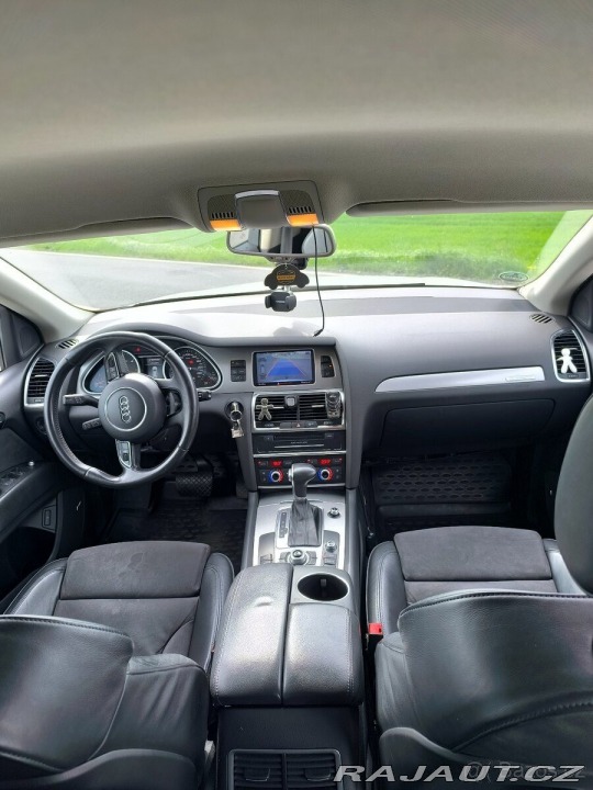 Audi Q7 3,0 TDI FL TOP STAV 2012