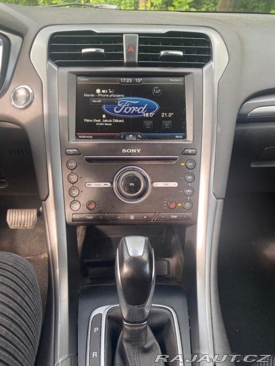Ford Mondeo 2,0 TDCi 110 kW, automa 2015