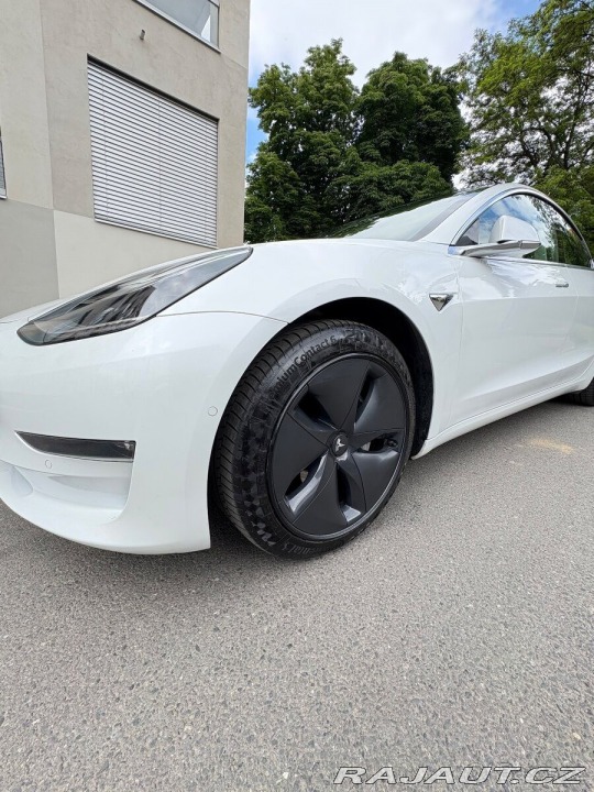 Tesla Model 3 Long Range 1800