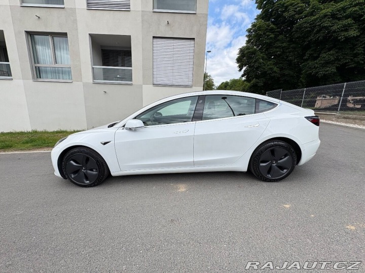 Tesla Model 3 Long Range 1800