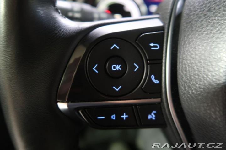 Toyota Camry 2.5Hybrid,CZ,24mZárukaExe 2023