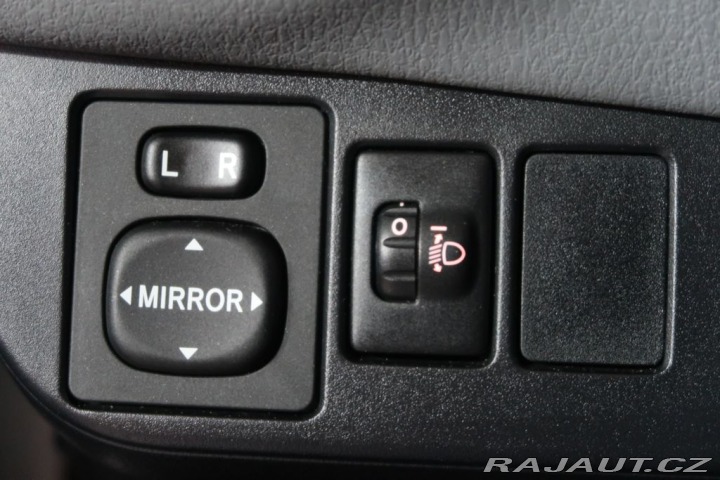 Toyota Yaris 1.4VVT-i,CZ,1Maj,Trend,AT 2016