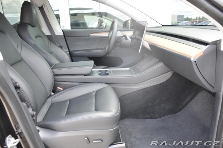 Tesla Model Y LONG RANGE DUAL REZERVACE 2023