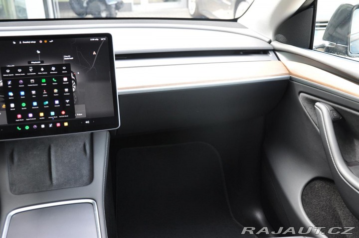 Tesla Model Y LONG RANGE DUAL REZERVACE 2023