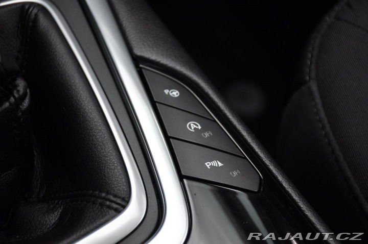 Ford Galaxy 2.0TDCi TAŽNÉ CARPLAY 7.M 2018