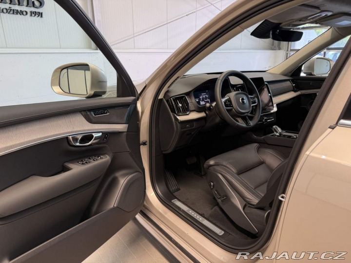 Volvo XC90 B5 2.0L 250+14k AT8 AWD U 2025