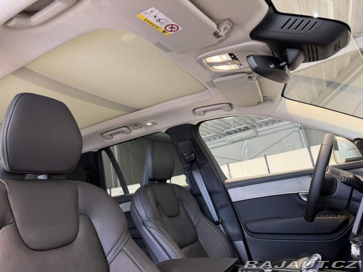 Volvo XC90 B5 2.0L 250+14k AT8 AWD U 2025
