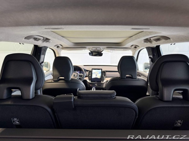 Volvo XC90 B5 2.0L 250+14k AT8 AWD U 2025