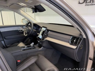 Volvo XC90 B5 2.0L 250+14k AT8 AWD U 2025