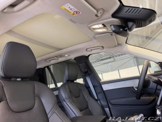 Volvo XC90 B5 2.0L 250+14k AT8 AWD U 2025