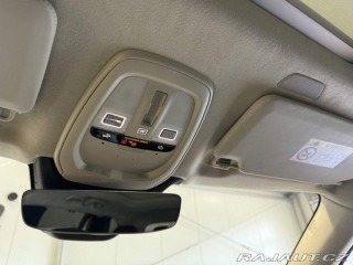 Volvo XC90 B5 2.0L 250+14k AT8 AWD U 2025
