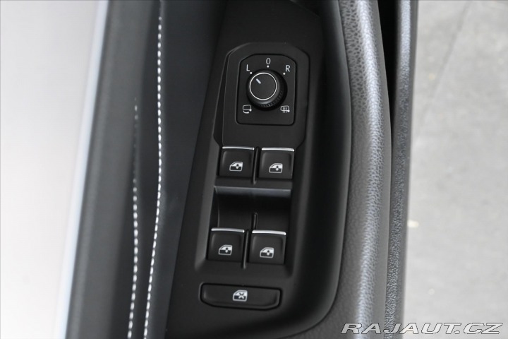 Volkswagen Passat 2,0 TDI 110 kW DSG ELEGAN 2021