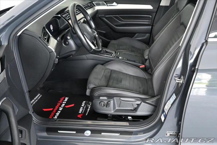 Volkswagen Passat 2,0 TDI 110 kW DSG ELEGAN 2021