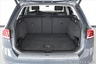 Volkswagen Passat 2,0 TDI 110 kW DSG ELEGAN 2021