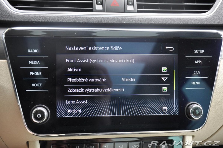 Škoda Superb 2,0TDi DSG STYLE 4x4 ČR 1 2018