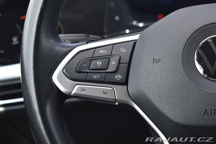 Volkswagen Golf 1.5 TSI eTSI DSG*REZERVAC 2021