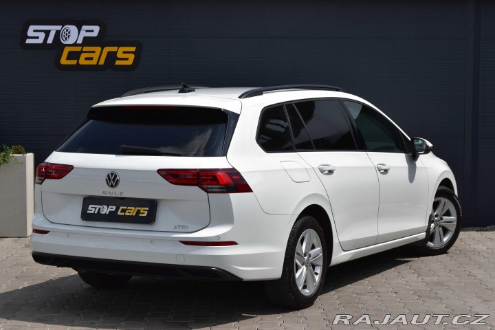 Volkswagen Golf 1.5 TSI eTSI DSG*TAŽNÉ*AC 2021