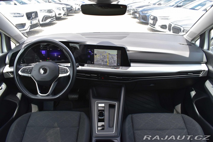 Volkswagen Golf 1.5 TSI eTSI DSG*TAŽNÉ*AC 2021