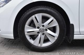 Volkswagen Golf 1.5 TSI eTSI DSG*TAŽNÉ*AC 2021