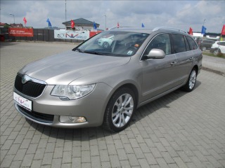 Škoda Superb 2,0 TDi CR 125kw 4x4 bez