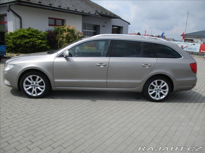 Škoda Superb 2,0 TDi CR 125kw 4x4 bez 2010