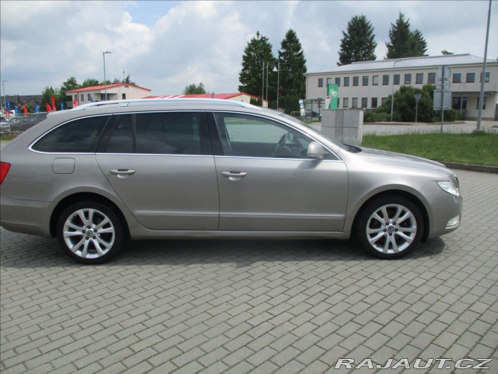 Škoda Superb 2,0 TDi CR 125kw 4x4 bez 2010