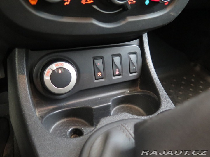 Dacia Duster 1.2TCe,4x4,navi,klim,tažn 2017