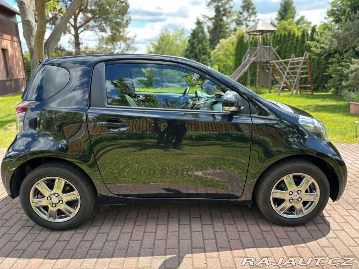 Toyota iQ 1.4 D4D 2011