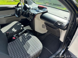 Toyota iQ 1.4 D4D 2011